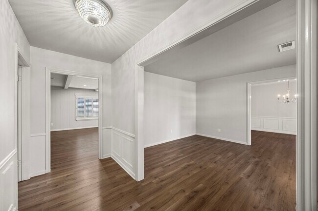 Photo - 11223 Oak Spring Dr