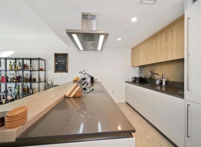 Photo - 1000 Brickell Plaza Unidad 3508