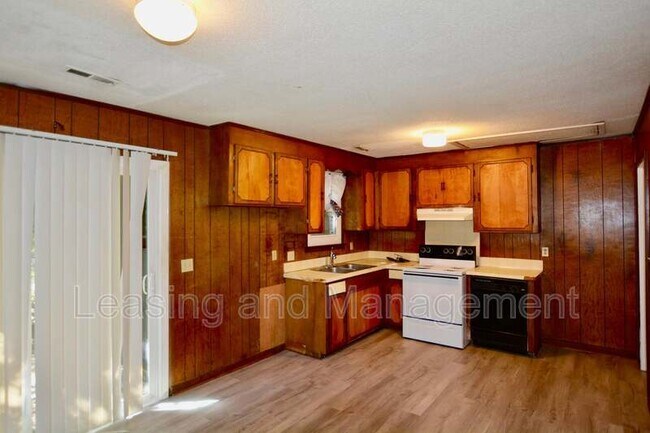 Photo - 1615 Jessamine Rd Unidad 2C