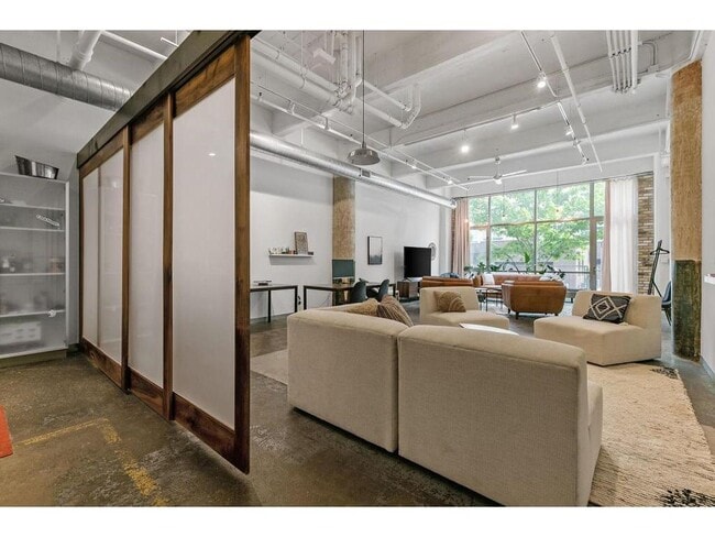 Photo - 700 N Washington Ave Unit 212