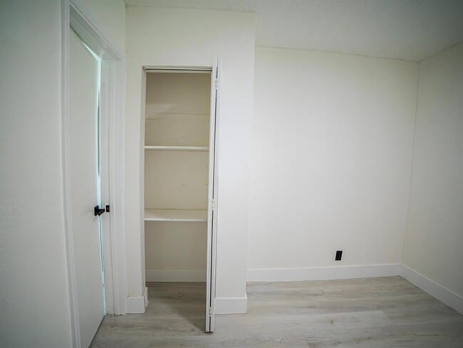 Photo - 412 Columbus Pkwy Unit 2