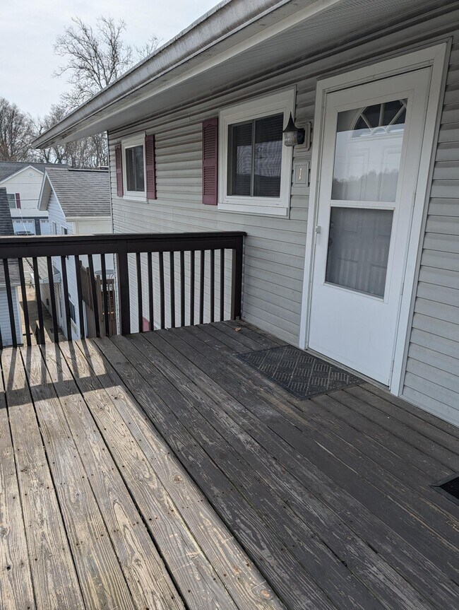 Building Photo - 209 W Oak St Unit 209 #1