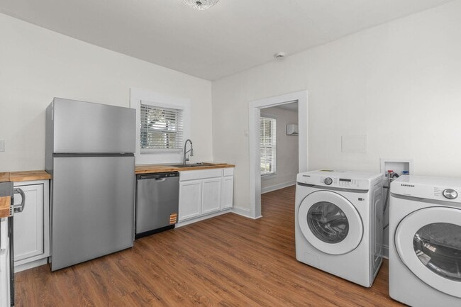 Photo - 801 E Mobile St Unit 2