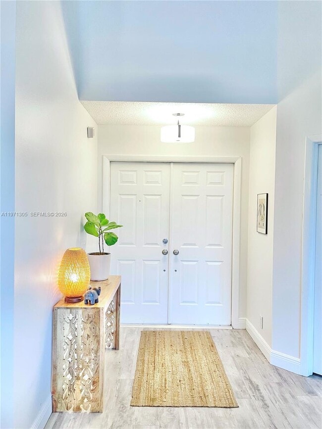 Photo - 1540 Seabay Rd