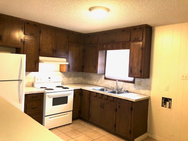 Photo - 1915 Beaumont St