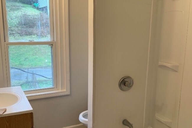 Photo - 600 Division St