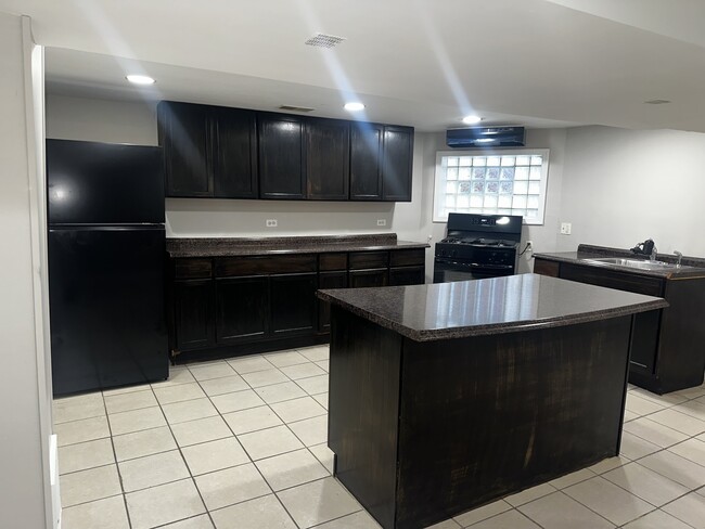 Photo - 7719 S Essex Ave Unit B