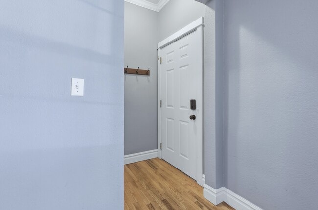 Photo - 1032 28th St