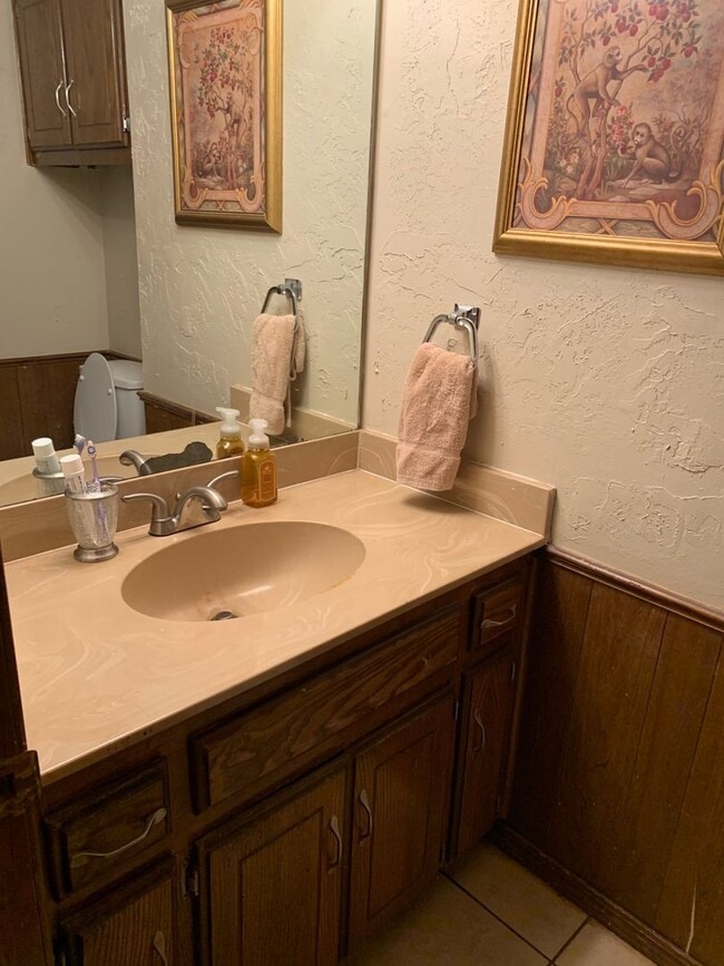 Photo - Duplex with massive bedrooms and living area!