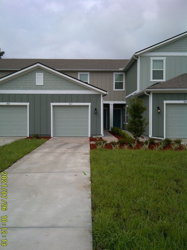Baypointe Townhome Available! - Baypointe Townhome Available!