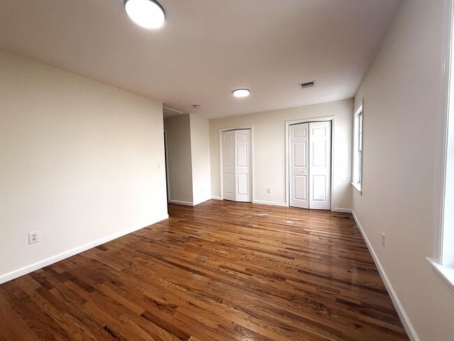 Photo - 325 Arlington Ave Apartment Unit 1