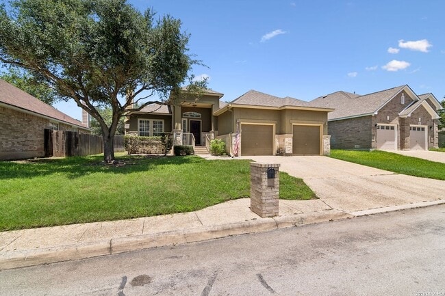 Photo - 1303 Bluff Forest