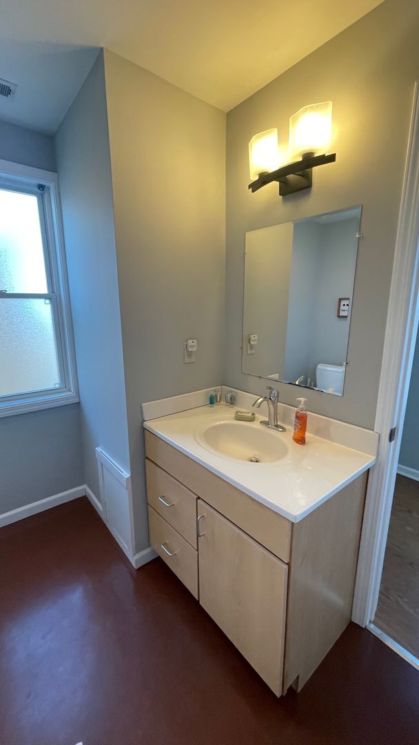 Photo - 6804 Detroit Ave Unidad 3