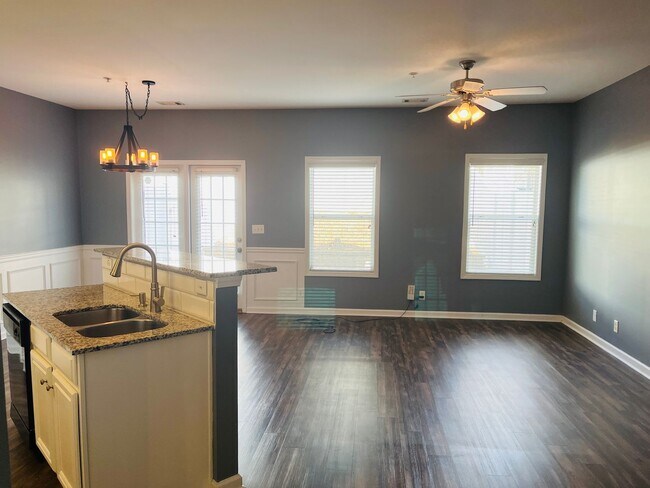 Photo - Sought after community, swimming/playground, courtyard, 1 car garage, 2 bed/2.5 bath, granite  co...