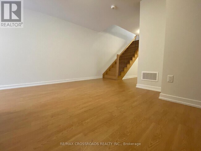 Photo - 68 Stauffer Cres