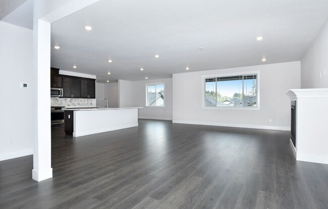 Photo - Elegant New Construction in South River Te...