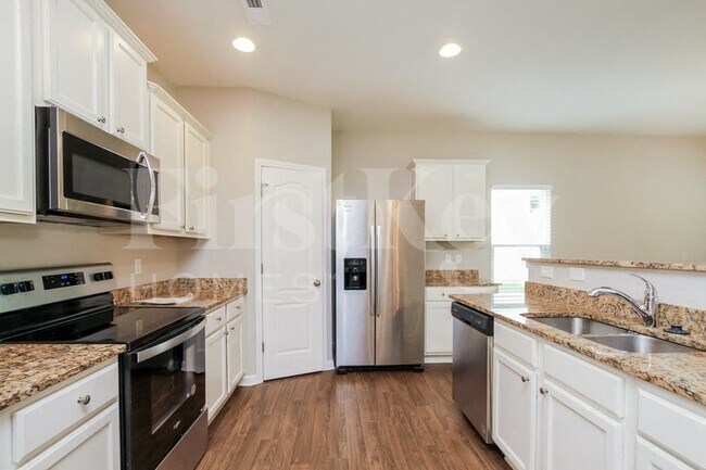 8402 Paw Valley Ln