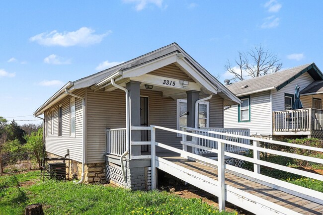 Building Photo - 3315 E 52nd St