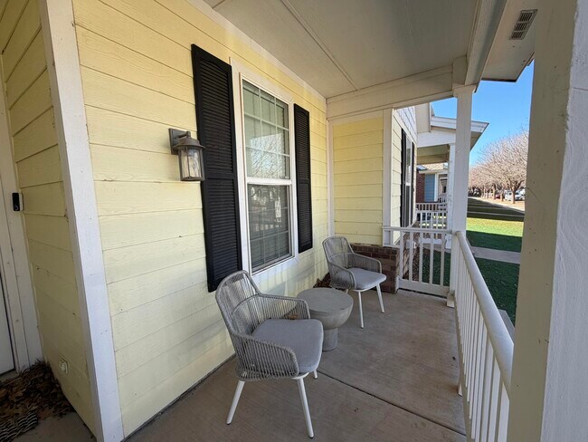 Photo - 2111 10th St