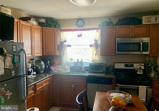 Photo - 7631 Algon Ave