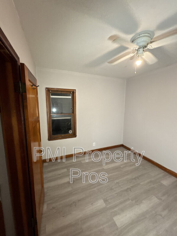 Building Photo - 2821 N 57th St Rental