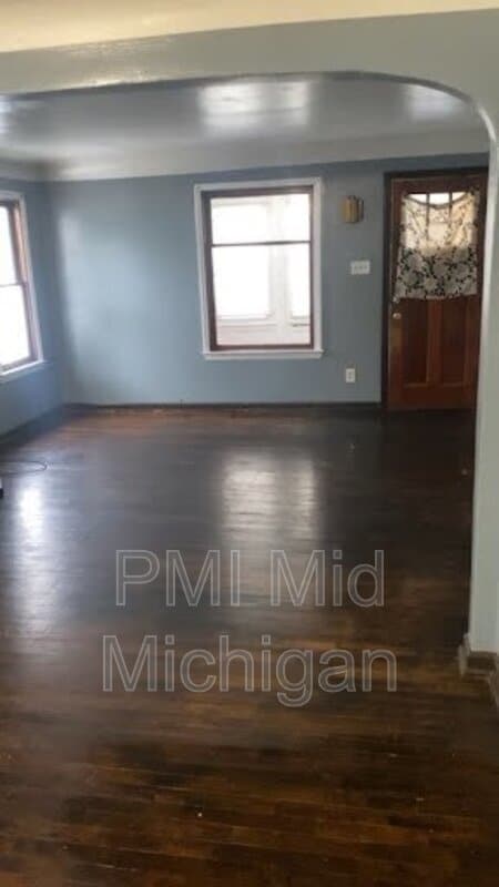 Photo - Property Available now for section 8 and n...