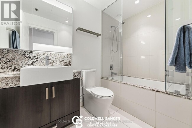 Photo - 15 Beverley St Unit 408