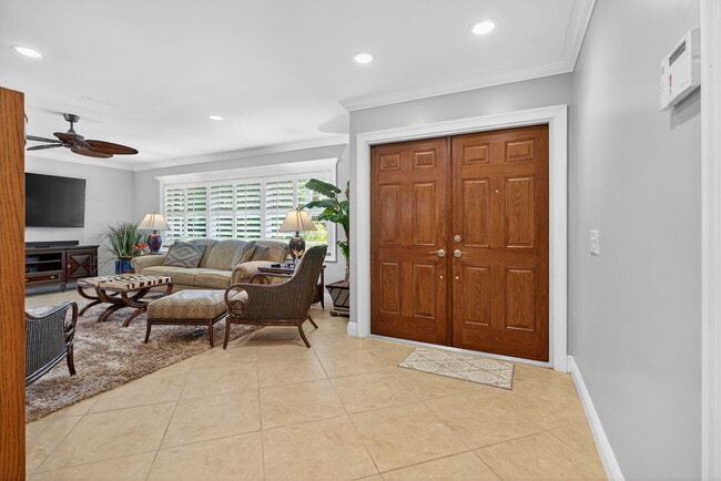 Photo - 728 Waterway Dr