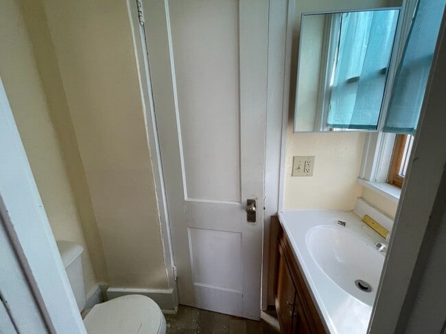 Photo - 801 W 5th Ave Unit House