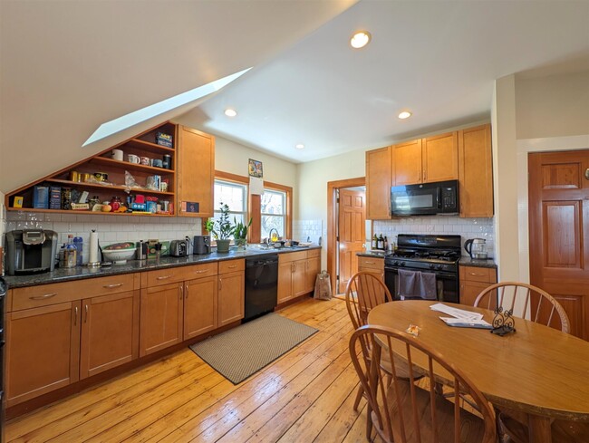 Photo - 36 Orchard St