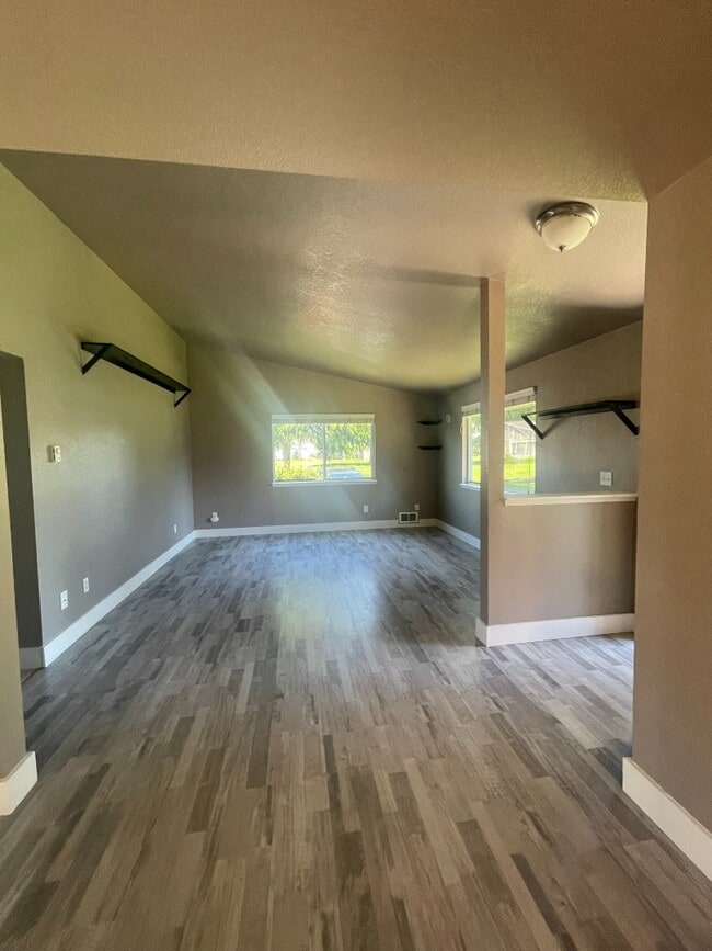 Photo - Cute 3 bedroom, 1 bath home located in The Meadows!