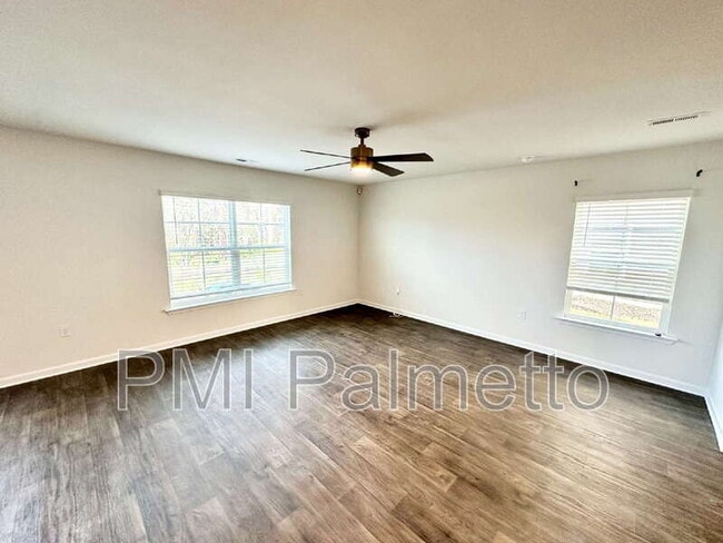 Photo - 412 Delahays Rd