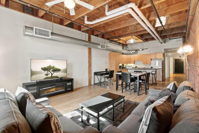 Building Photo - 1890 Wewatta St