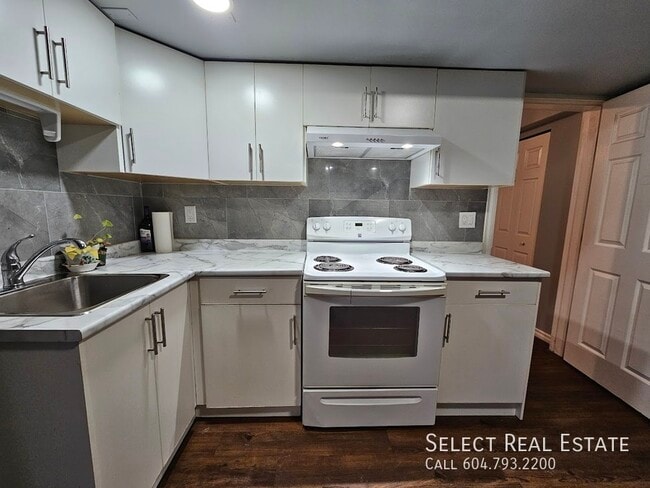 Photo - 46084 Clare Ave