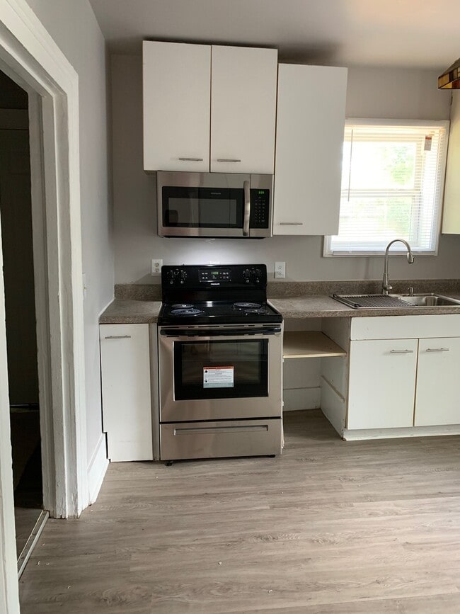 Photo - 806 N 5th Ave Unit 1
