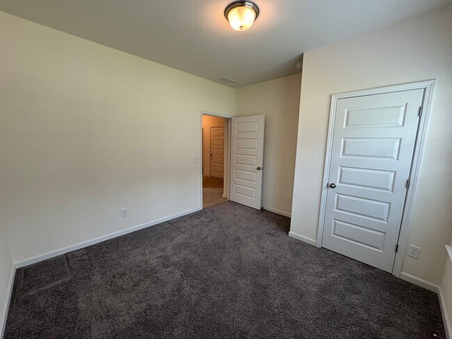 Photo - 4/3 House in West Rome- $1,995