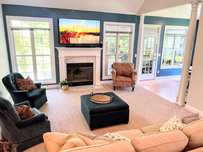 1721 Fox Ridge Ct