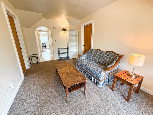 Photo - 207 Kelvin Pl Casa