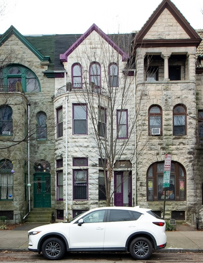 Building Photo - 1512 W Mt Royal Ave Unit 3R Rental