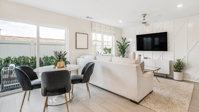 Photo - 7482 Fig Grv Ln