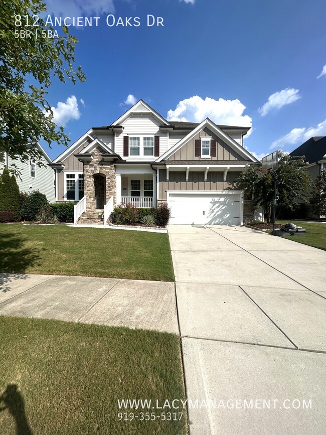 Photo - 812 Ancient Oaks Dr