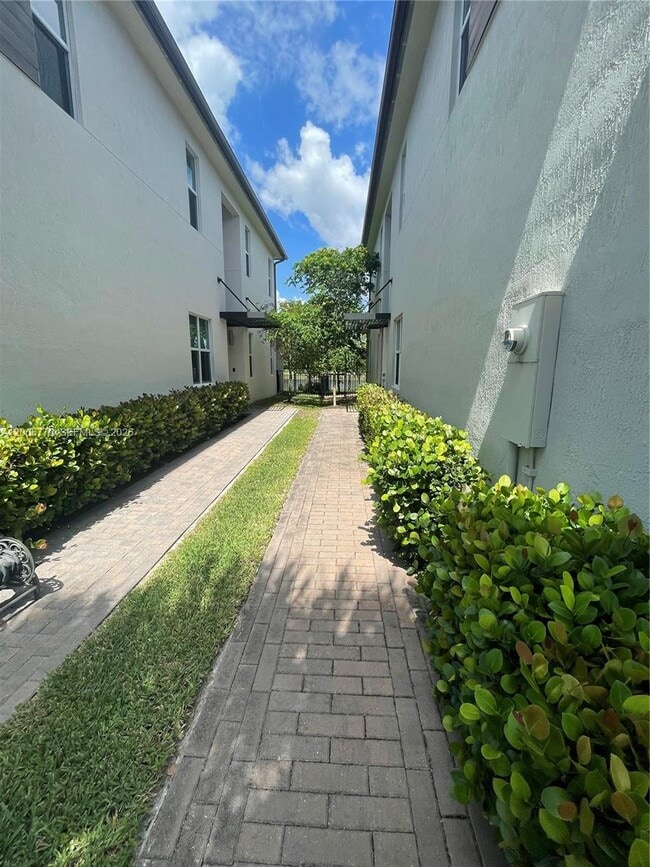 Photo - 9019 Kingsmoor Wy