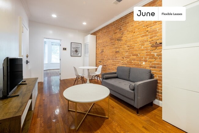 Building Photo - 1835 Mintwood Pl NW Rental
