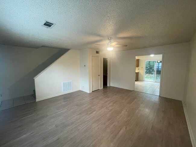 Building Photo - Keats Place Unit 205C