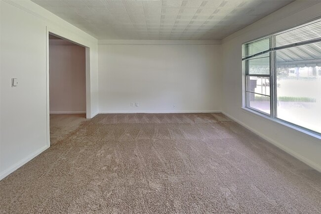 7538 Vista Verde St