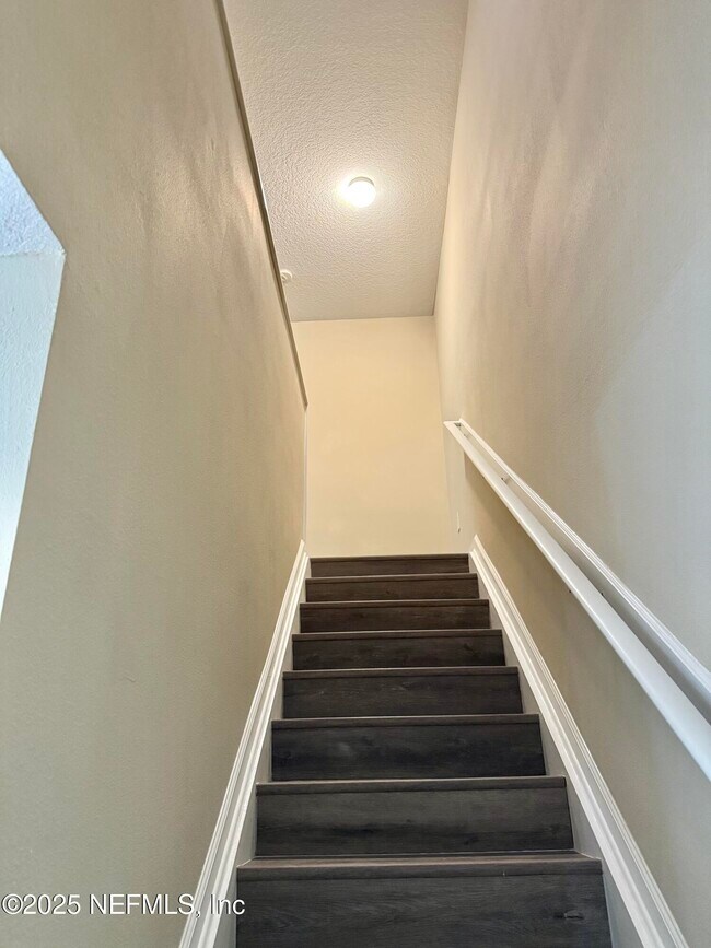 Photo - 4891 Castlegate Ct