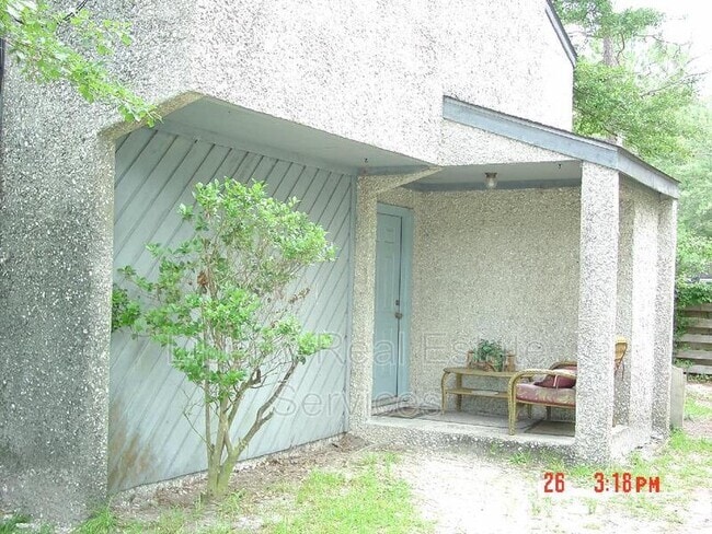 Building Photo - 1065 Kelly Dr Rental