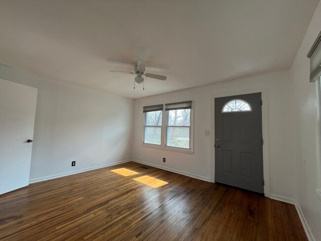 Photo - 106A McKennell Dr