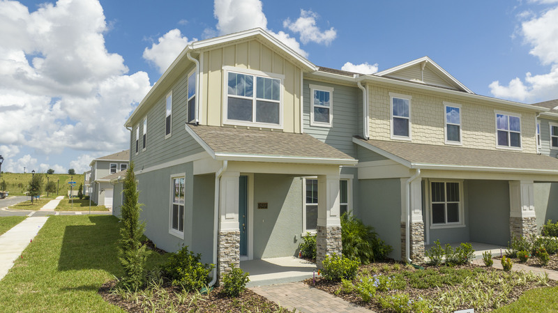 Photo - 16350 Hamlin Vw St House