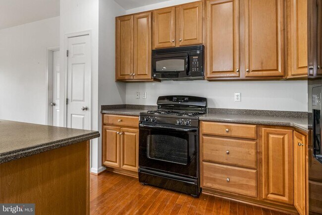 Photo - 202 Bardel Dr Unit 202